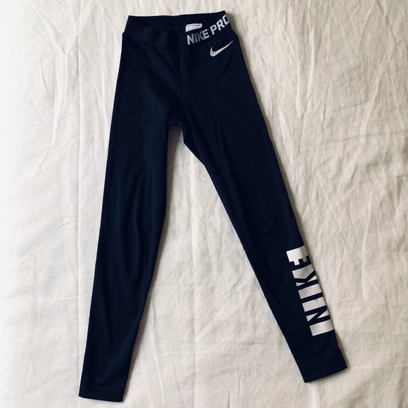 Nike Pants - Nike Pro Warm leggings